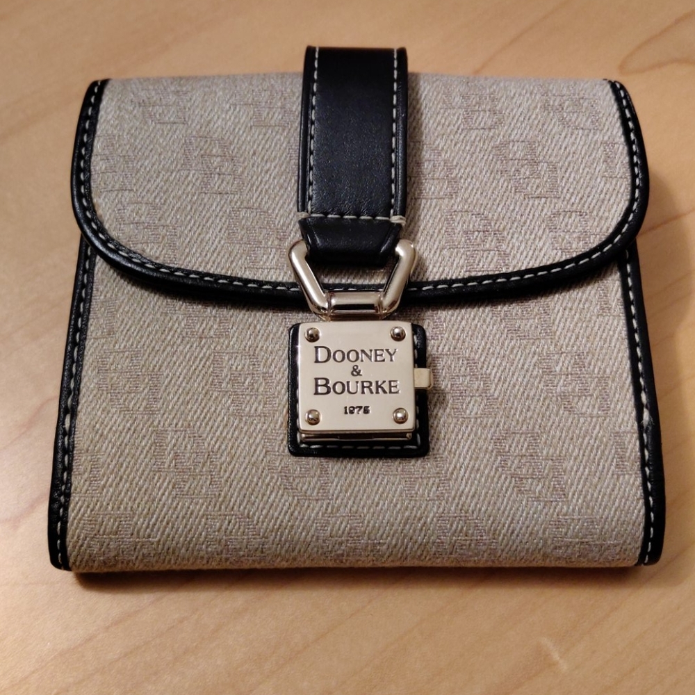 Dooney & Bourke Wallet Jacquard and Leather